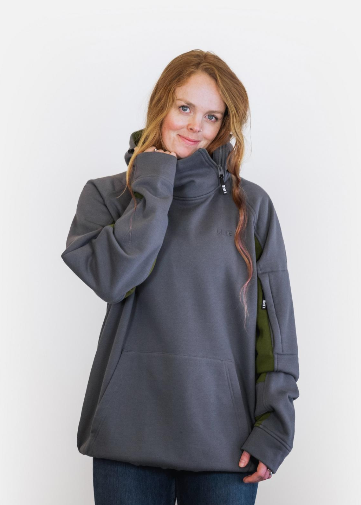 SOFTSHELL TECH HOODIE